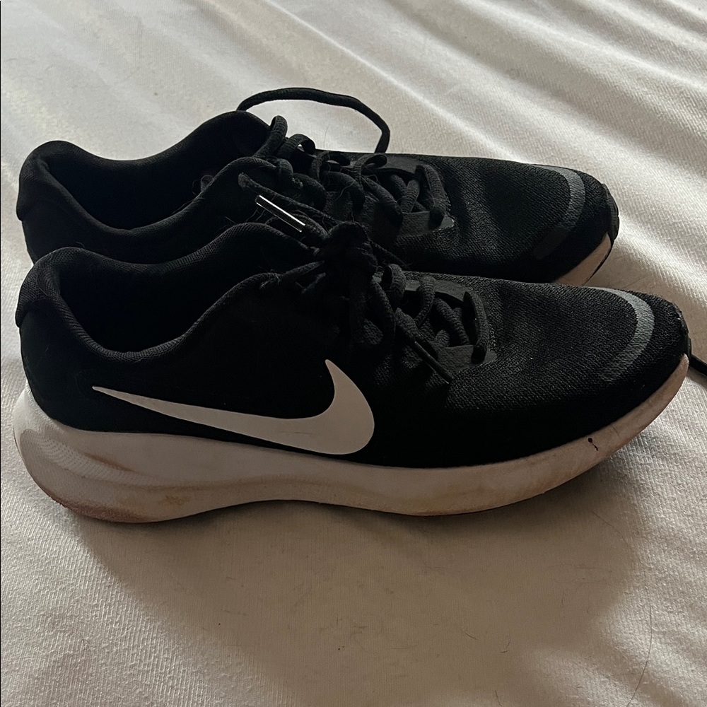 Nike Black and White Running Shoes
